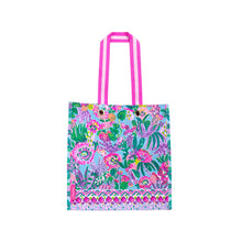 Load image into Gallery viewer, Lilly Pulitzer Market Tote, Me and My Zesty
