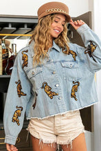 Load image into Gallery viewer, Denim Tiger Sequin Patches Washed Jacket
